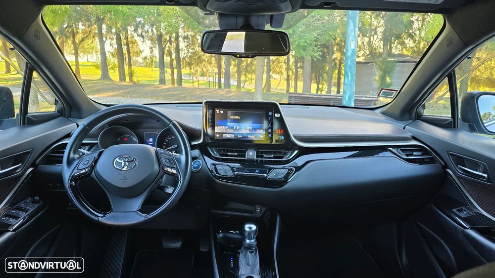 Toyota C-HR 1.8 HSD Exclusive+P.Luxury - 34