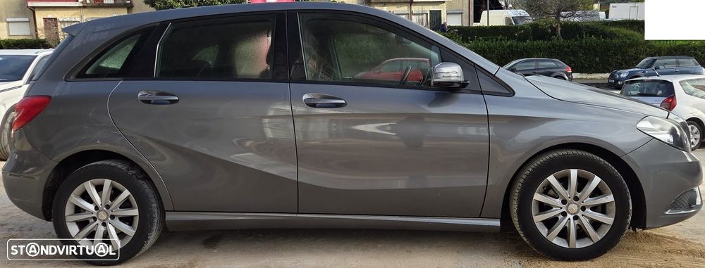 Mercedes-Benz B 180 CDI BlueEFFICIENCY 114g - 5