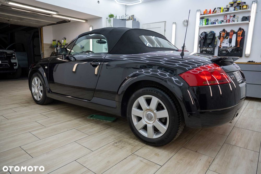 Audi TT Roadster - 3