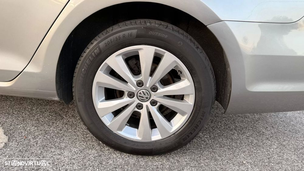 VW Golf Variant 1.6 TDi Highline - 17