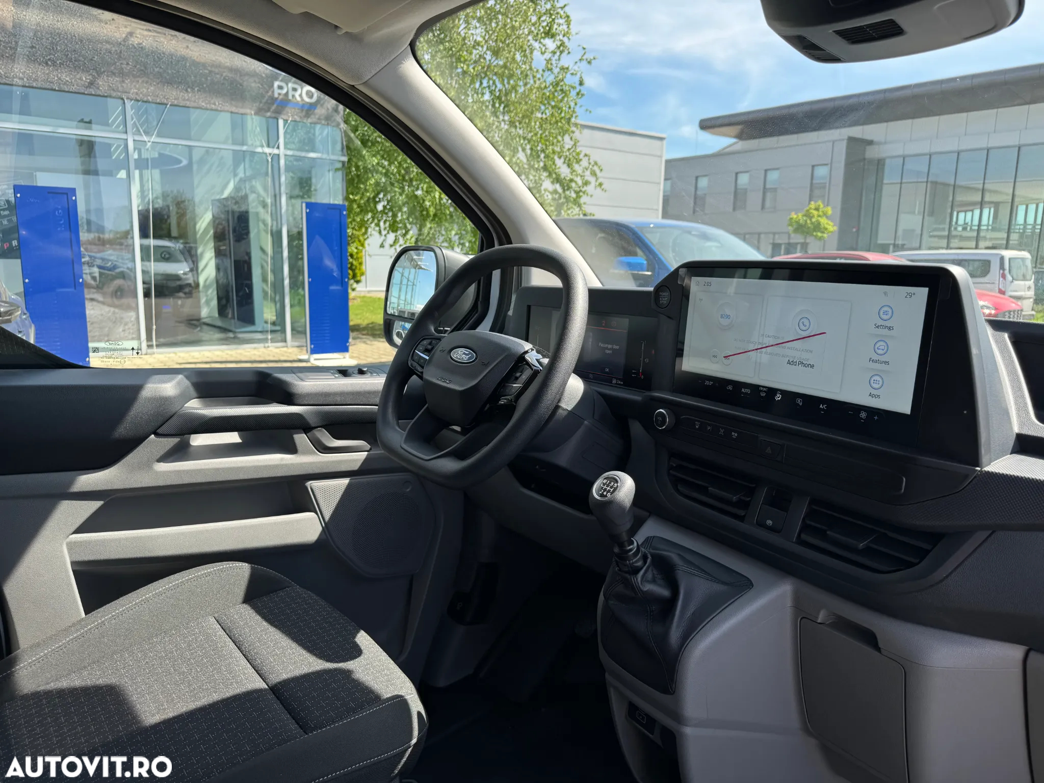 Ford Transit Custom Bus 320L 2.0 EcoBlue 136 CP 6MT L2H1 FWD Titanium - 13