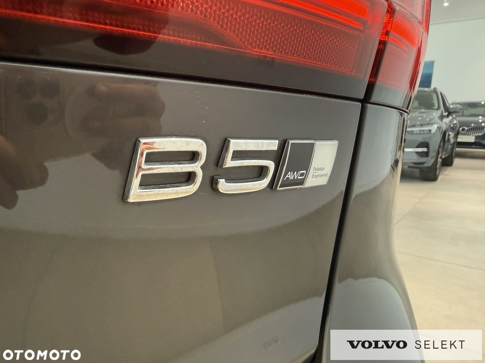 Volvo V90 Cross Country - 12