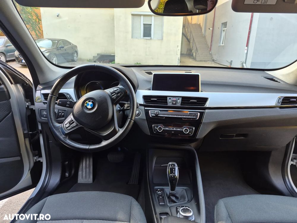 BMW X1 sDrive18d AT - 8
