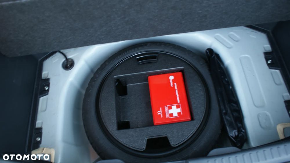 Toyota Yaris - 23