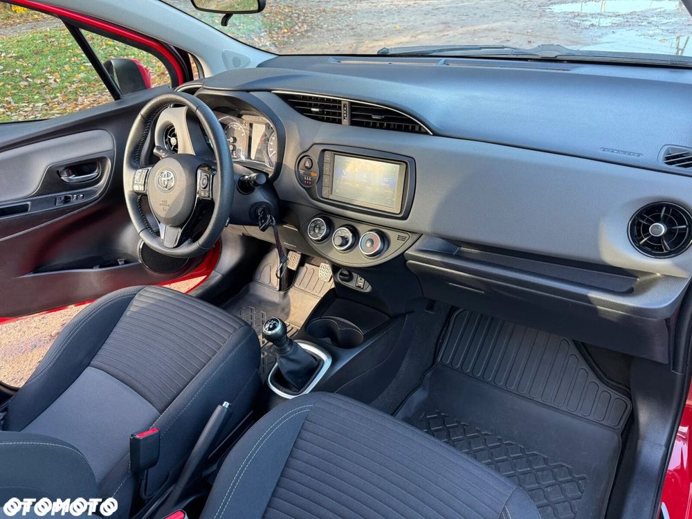 Toyota Yaris 1.0 Premium - 3