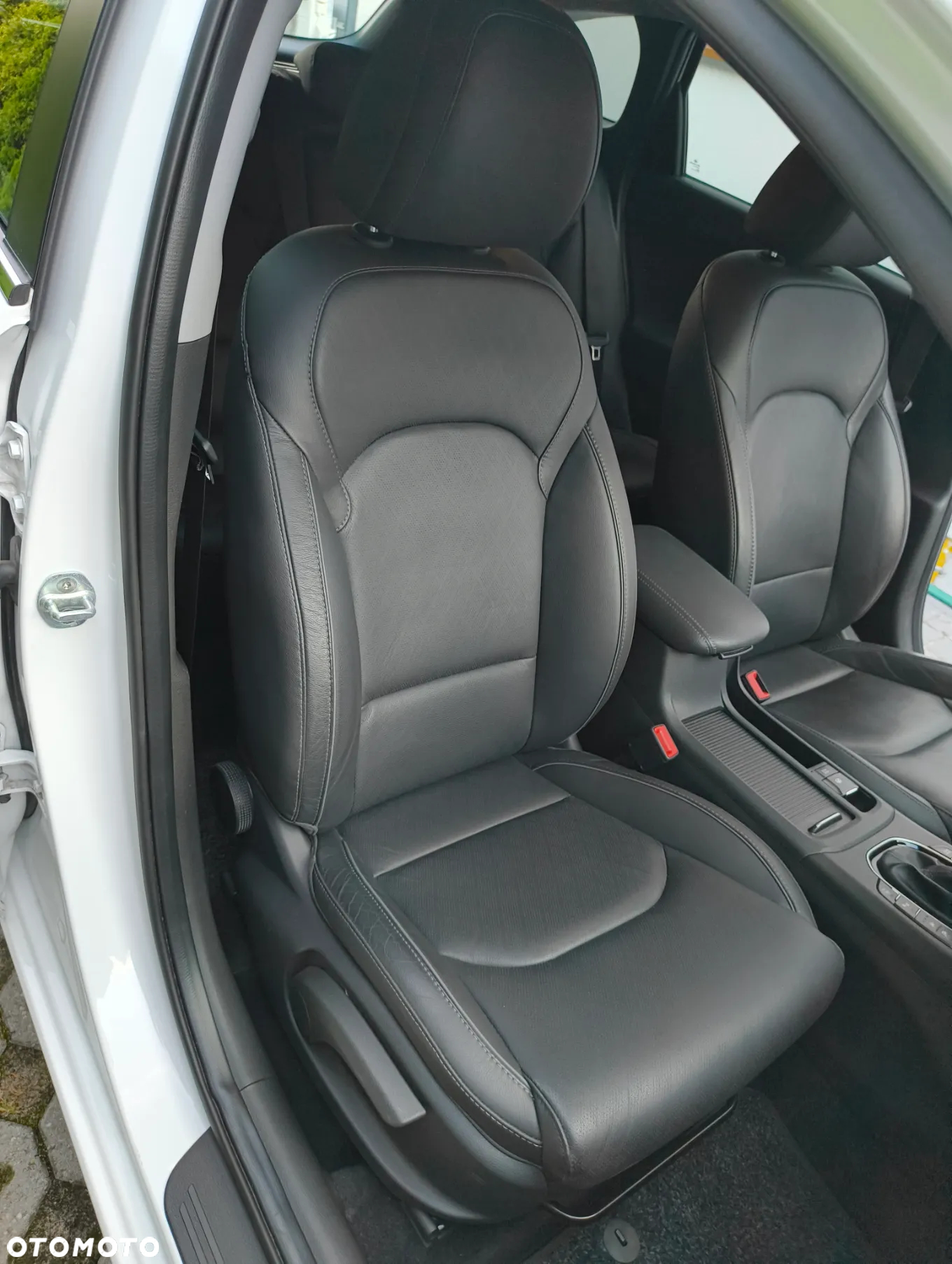 Hyundai i30 Kombi 1.4 T-GDI DCT Premium - 31