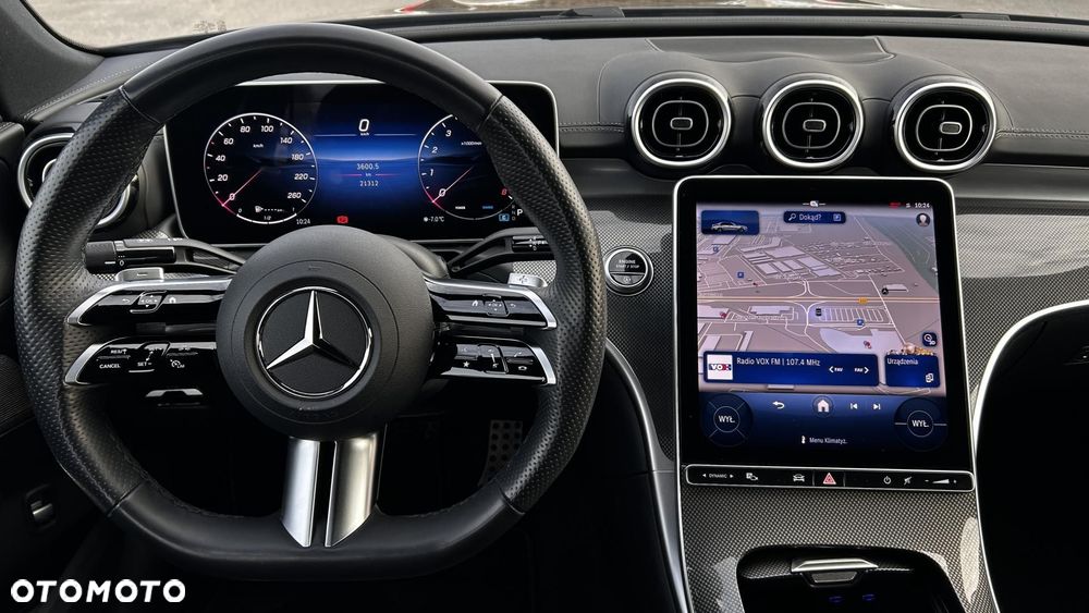 Mercedes-Benz Klasa C 180 mHEV AMG - 17