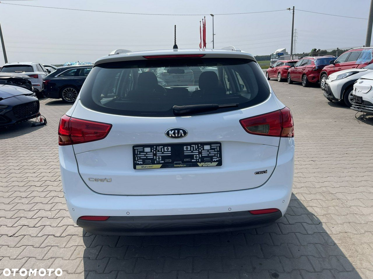 Kia Ceed 1.4 CRDi 90 Spirit - 4