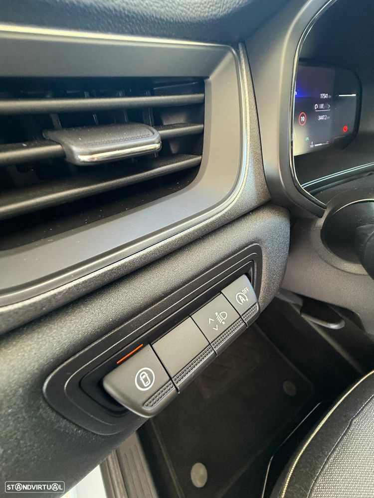Renault Captur 1.0 TCe Techno Bi-Fuel - 33