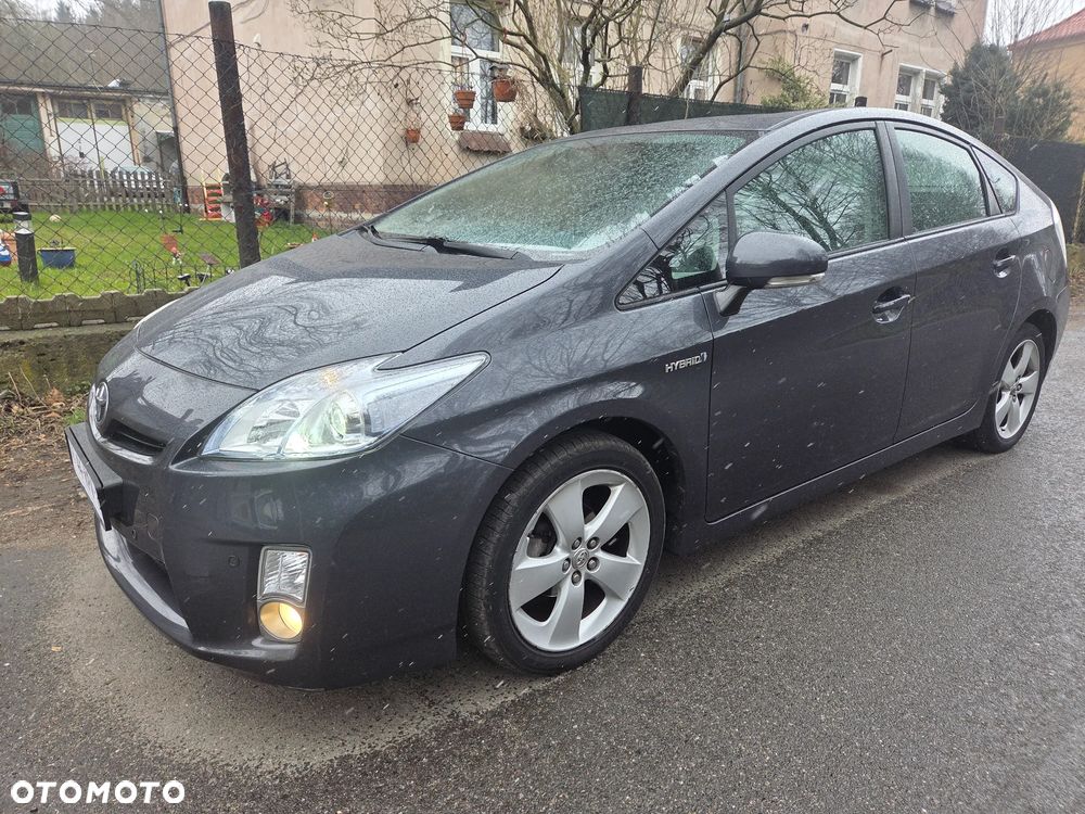 Toyota Prius 1.8 HSD Sol - 13