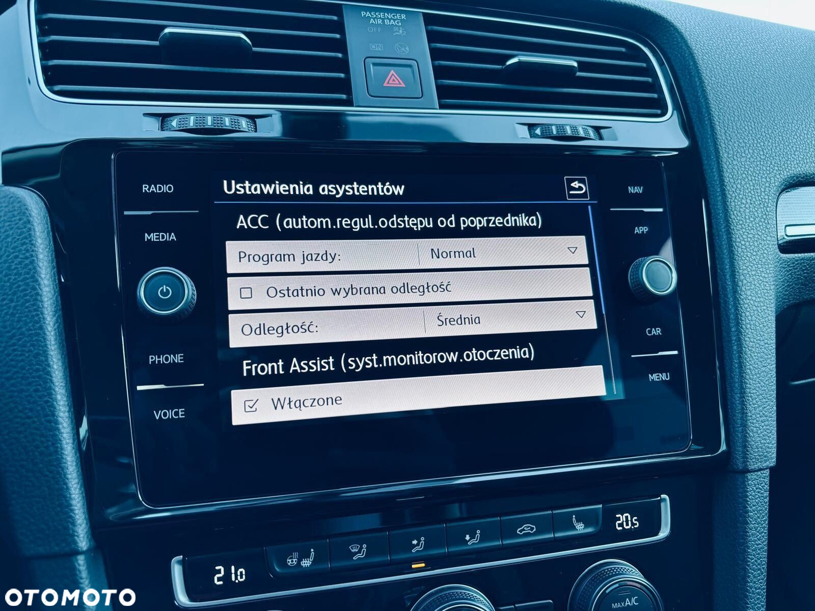 Volkswagen Golf VII 1.5 TSI BMT Evo Highline DSG - 29
