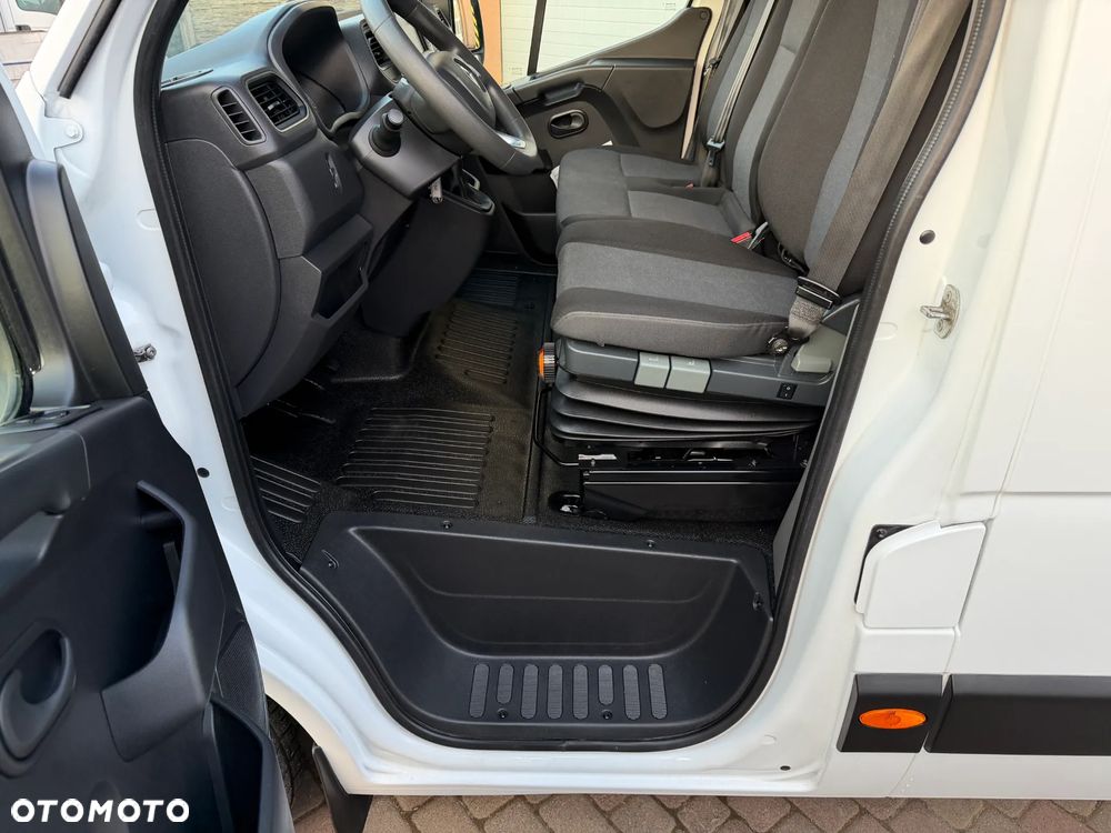 Renault Master L3H2 - 24