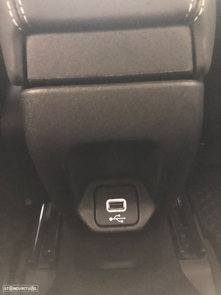 Jeep Renegade 1.3 T Limited DCT - 42