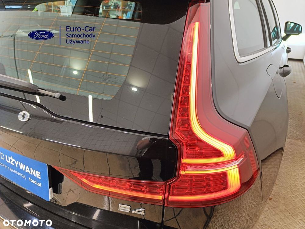 Volvo V60 B4 D Geartronic Momentum Pro - 32