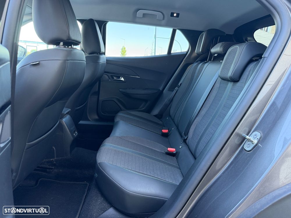 Peugeot 2008 PureTech 130 EAT8 Allure Pack - 14