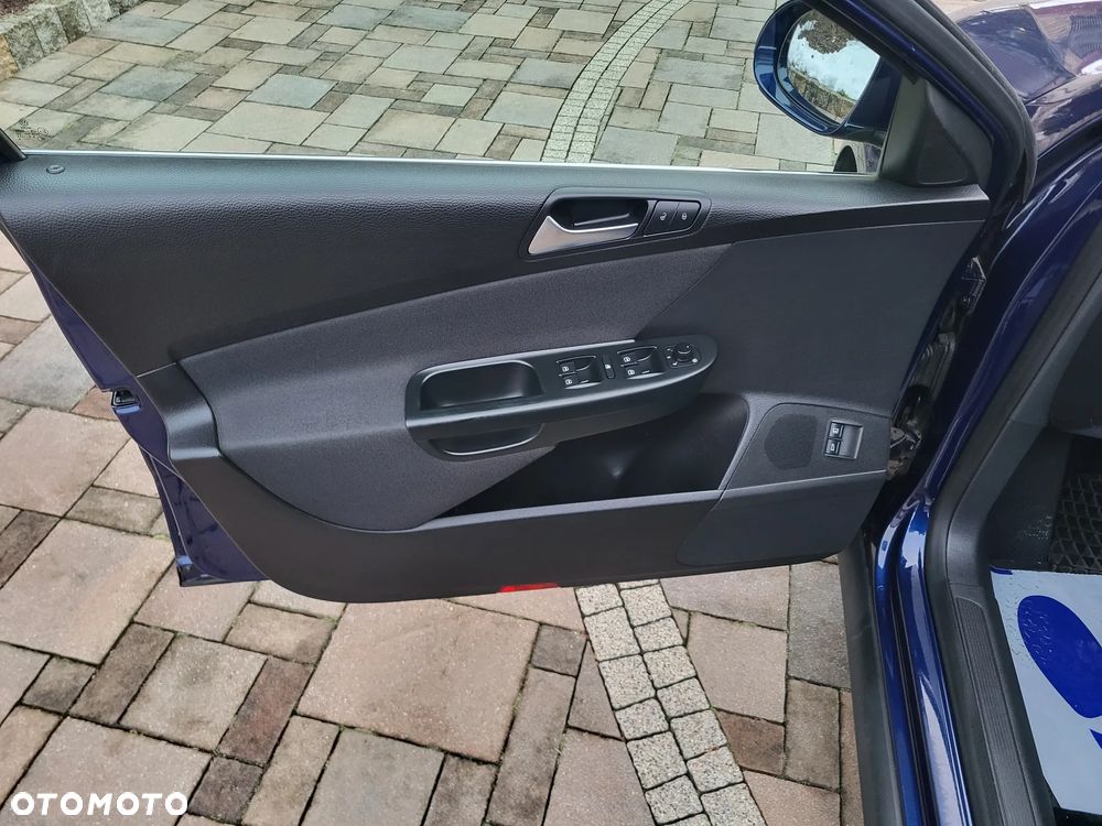 Volkswagen Passat 1.8 TSI Comfortline - 9