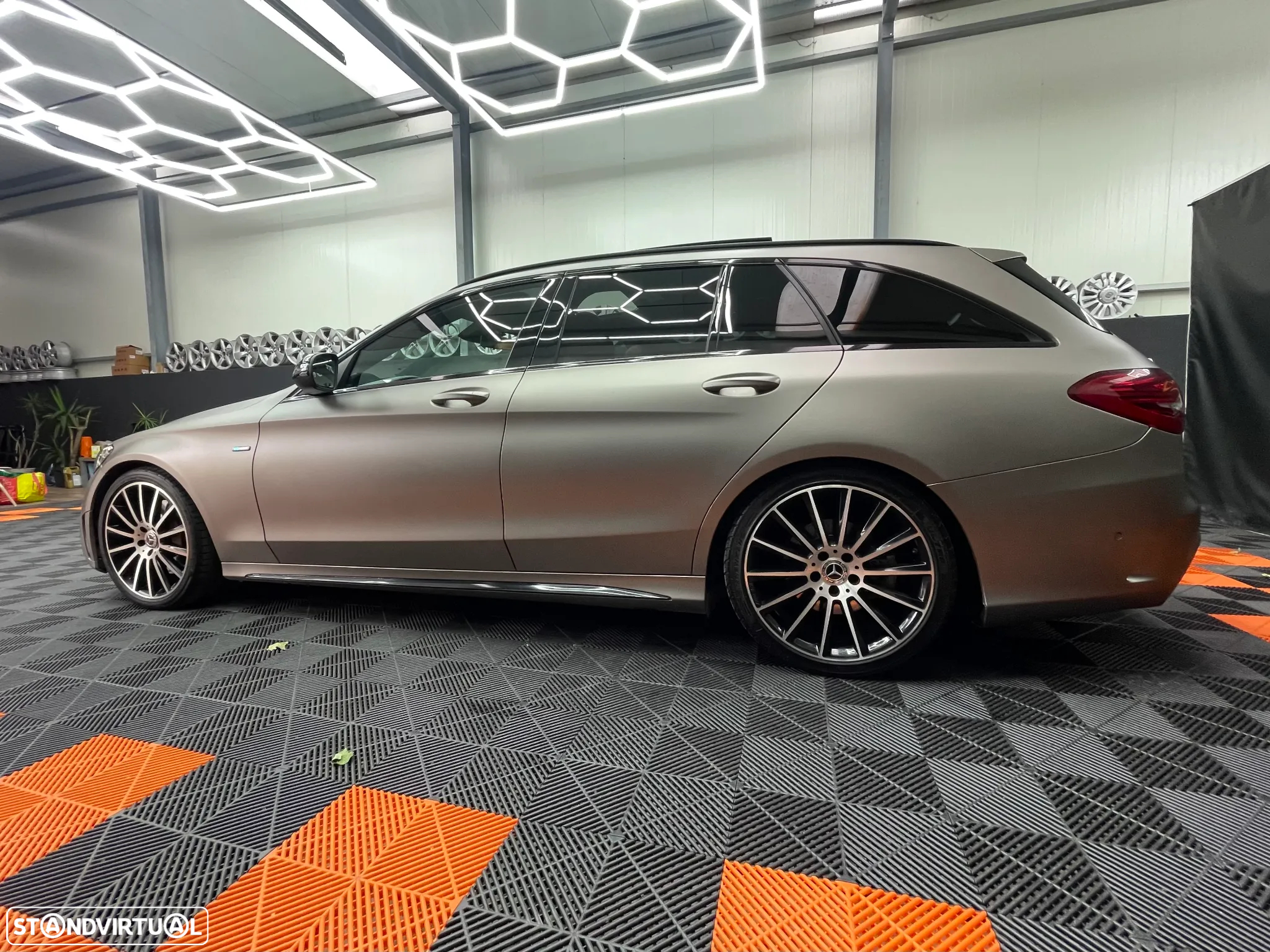 Mercedes-Benz C 300 de AMG Line - 15