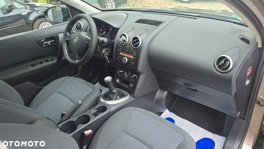 Nissan Qashqai 1.6 Visia - 8