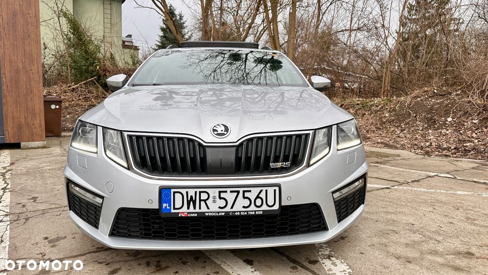 Skoda Octavia 2.0 TDI DSG RS - 11