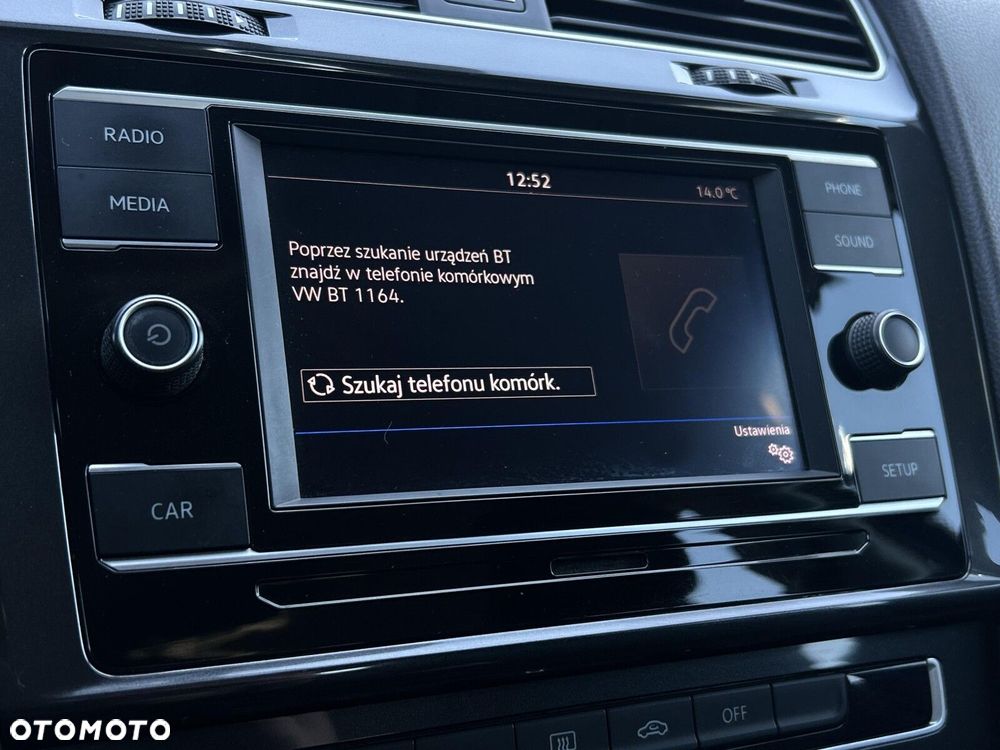 Volkswagen Golf 1.4 TSI BMT Comfortline - 24