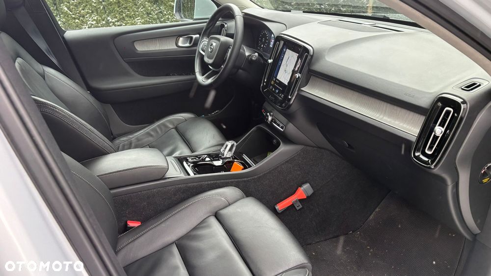 Volvo XC 40 B4 B Geartronic Momentum - 5