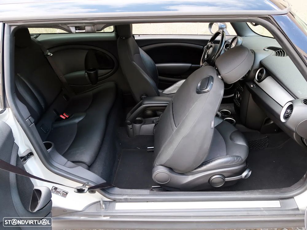 MINI Clubman One D - 11
