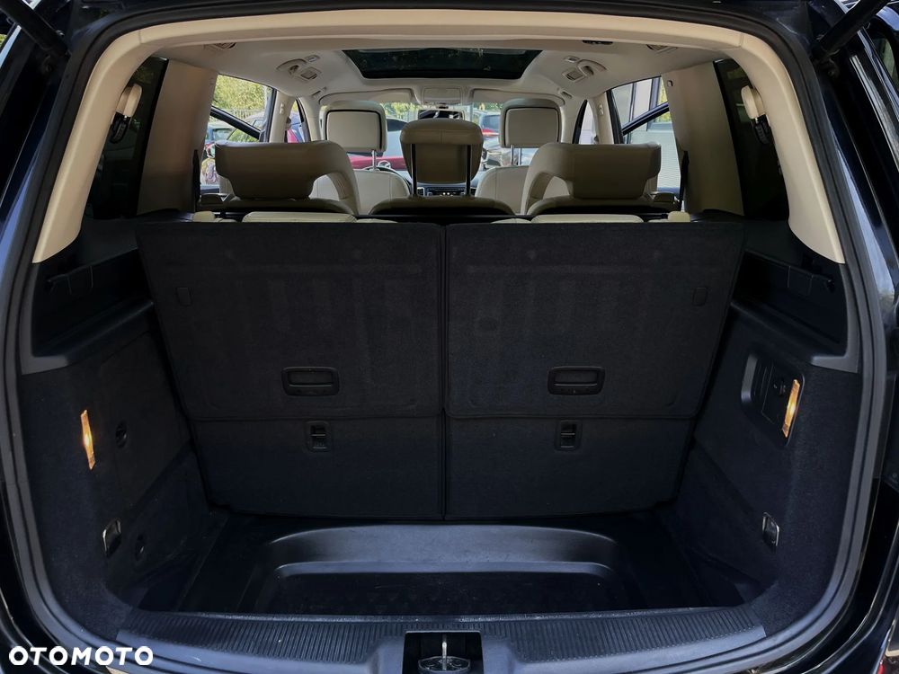 Volkswagen Sharan 2.0 TDI Highline DSG - 35