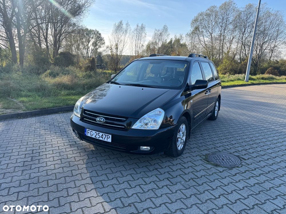 Kia Carnival 06-09 - 3