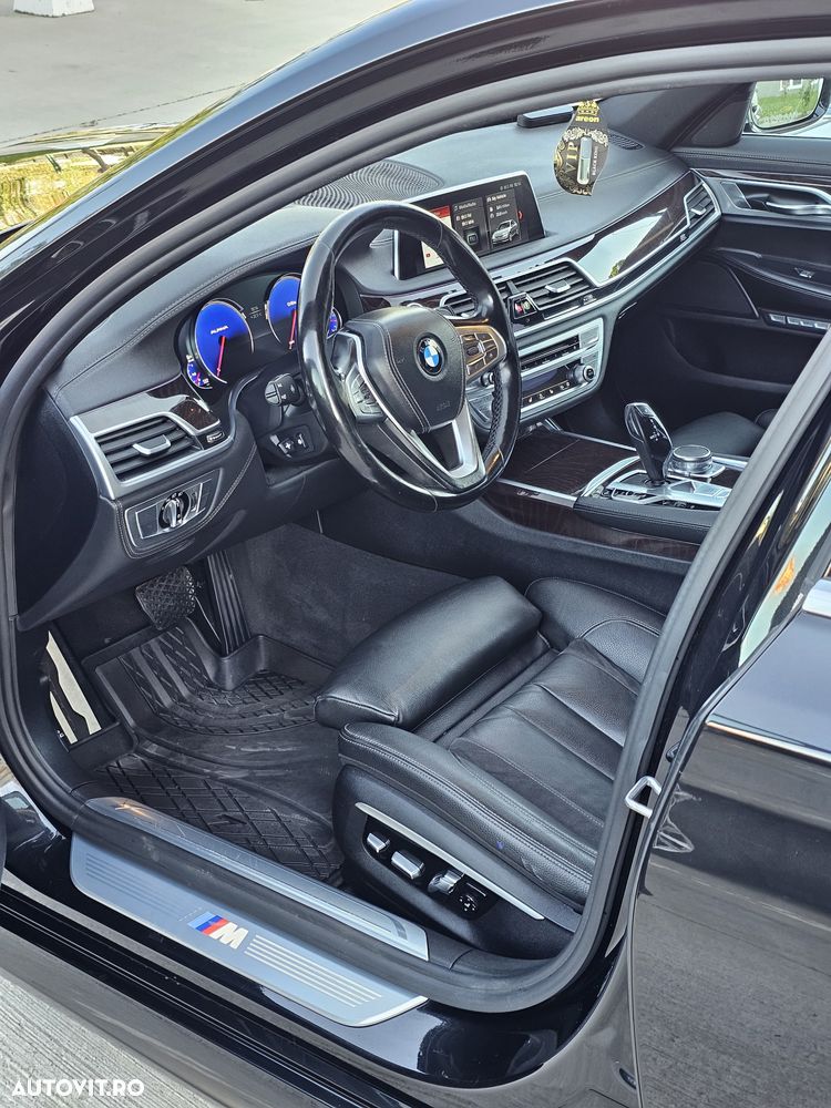BMW Seria 7 730d xDrive - 12