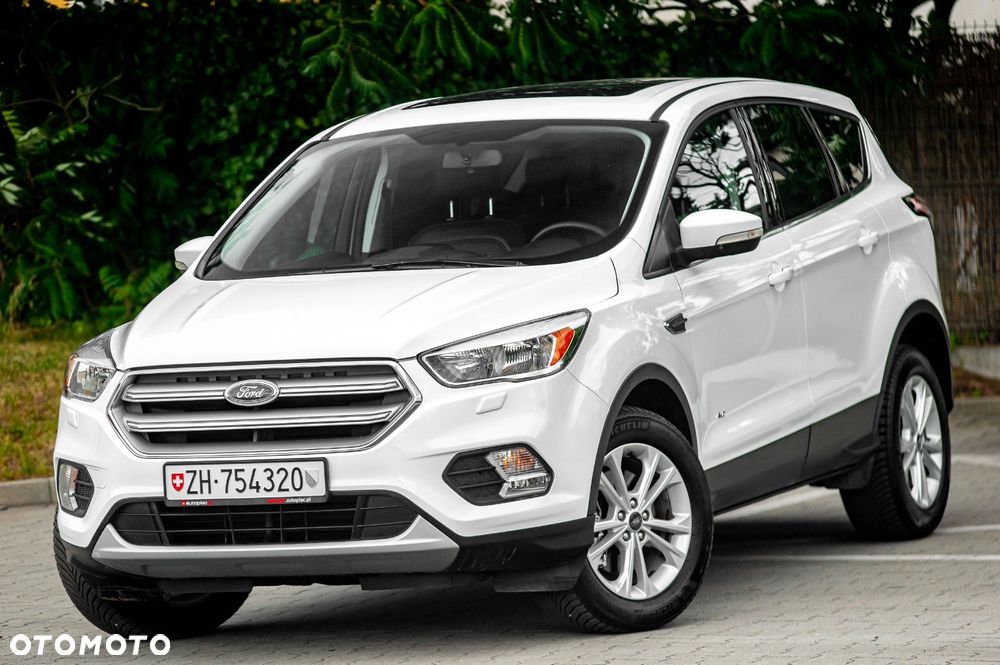 Ford Kuga 1.5 EcoBoost 4x4 Titanium - 1