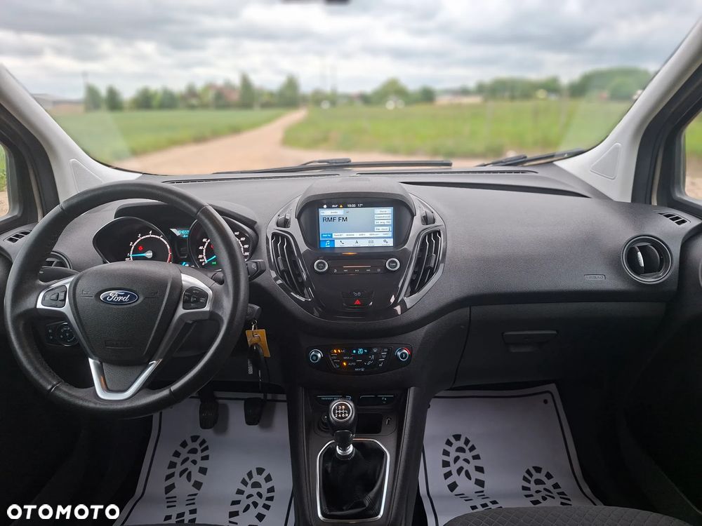 Ford Tourneo Courier 1.0 EcoBoost Titanium - 14