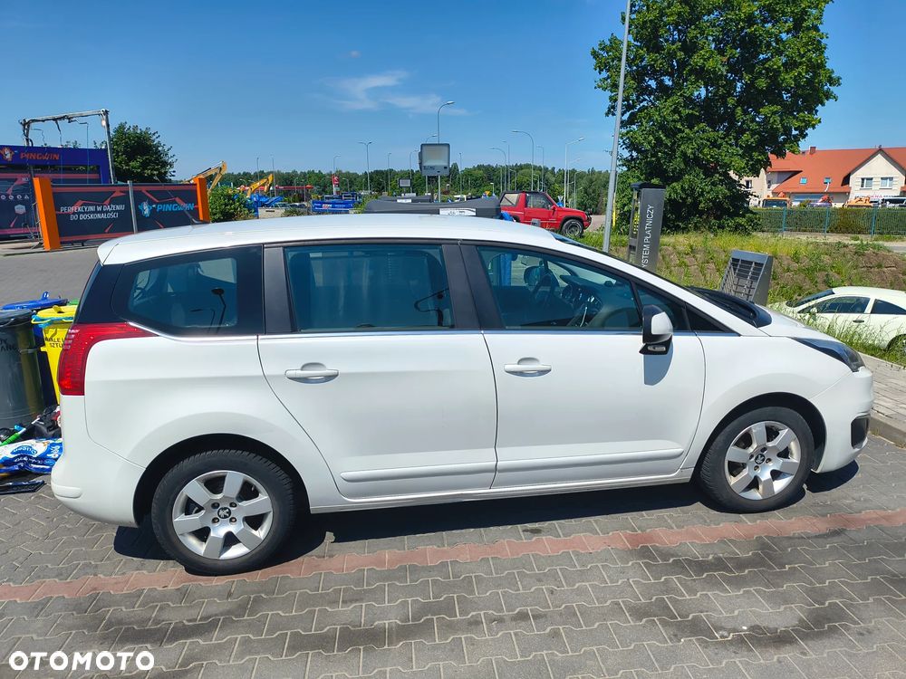 Peugeot 5008 HDI 150 Active - 1