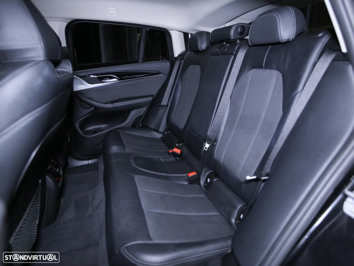 BMW X4 20 d xDrive XLine Auto - 8