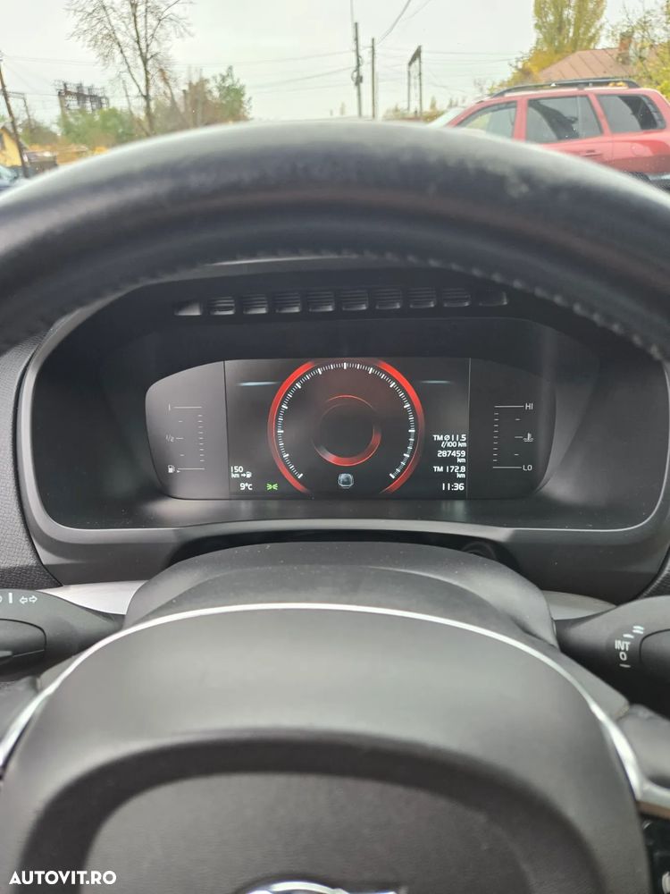 Volvo XC 90 T5 AWD Momentum - 11