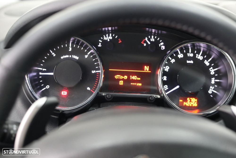 Peugeot 5008 1.6 HDi Executive CMP6 - 9