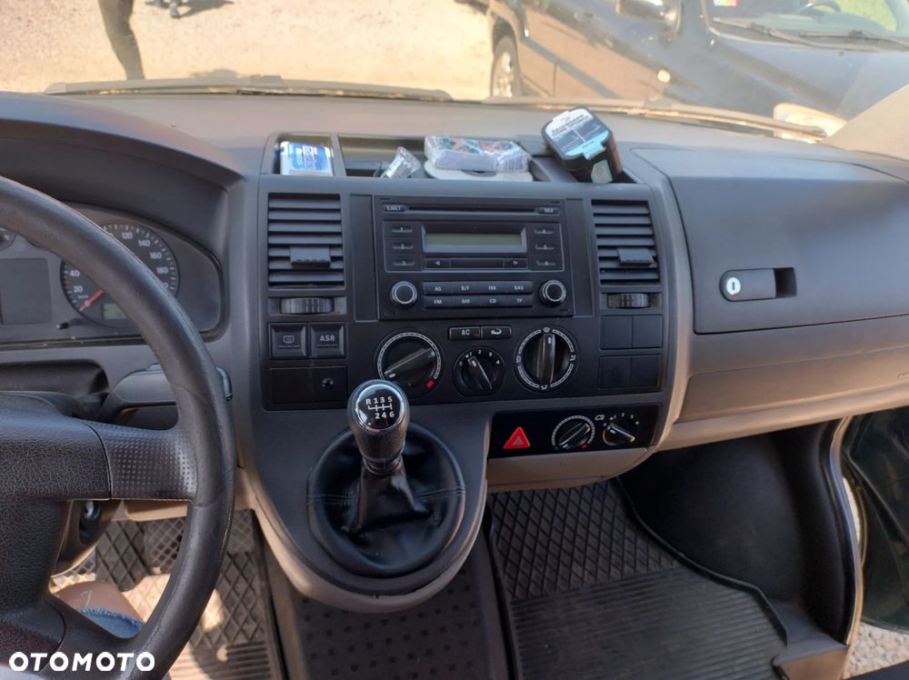 Volkswagen Transporter - 12