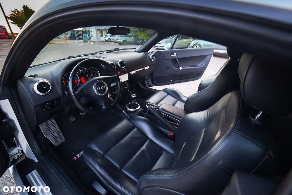 Audi TT Coupé - 15