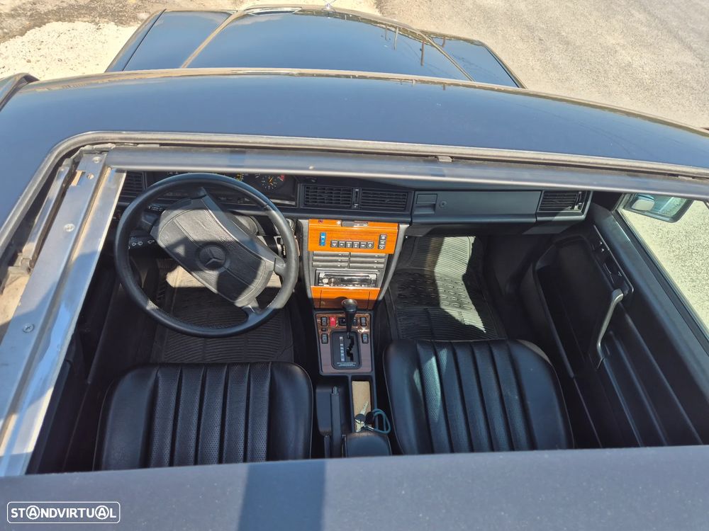 Mercedes-Benz W201 (1982-1993) - 14