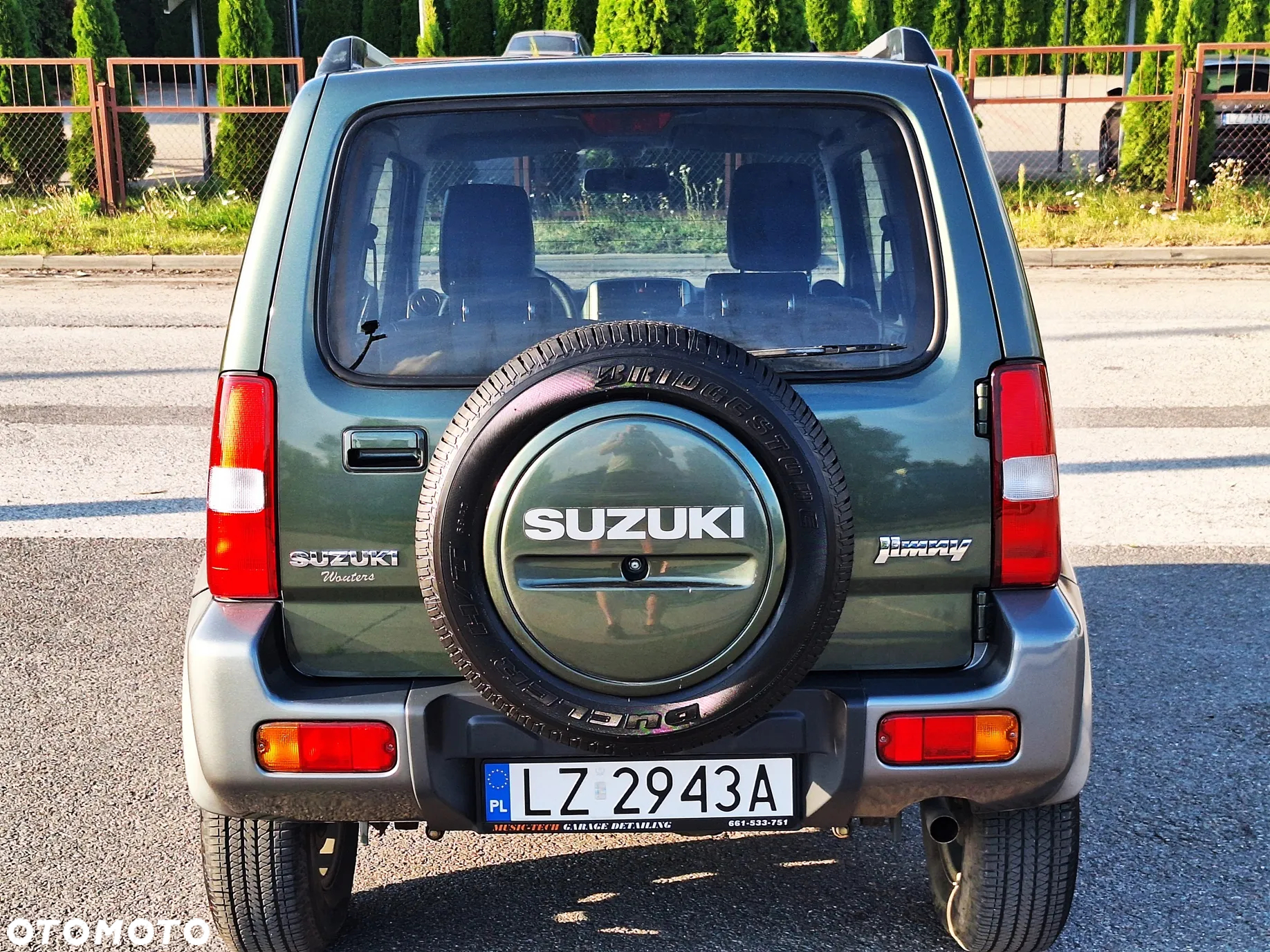 Suzuki Jimny - 16