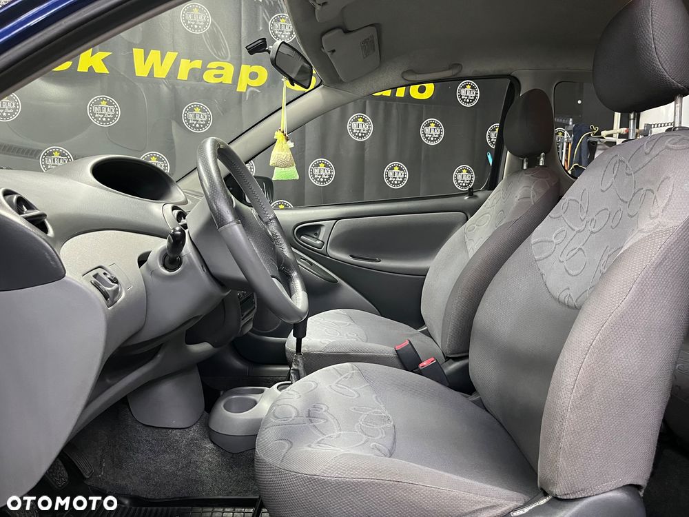 Toyota Yaris 1.3 Sol - 7