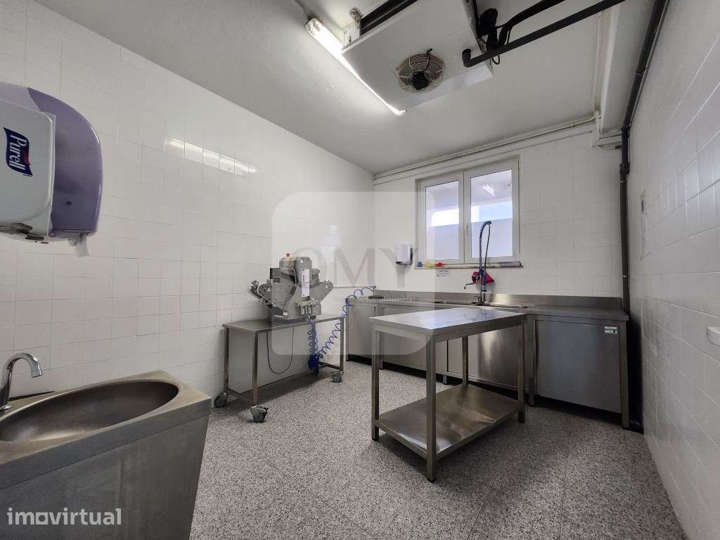 Trespasse de Fábrica Industrial de Pastelaria e Congelados de Carne - Grande imagem: 4/15