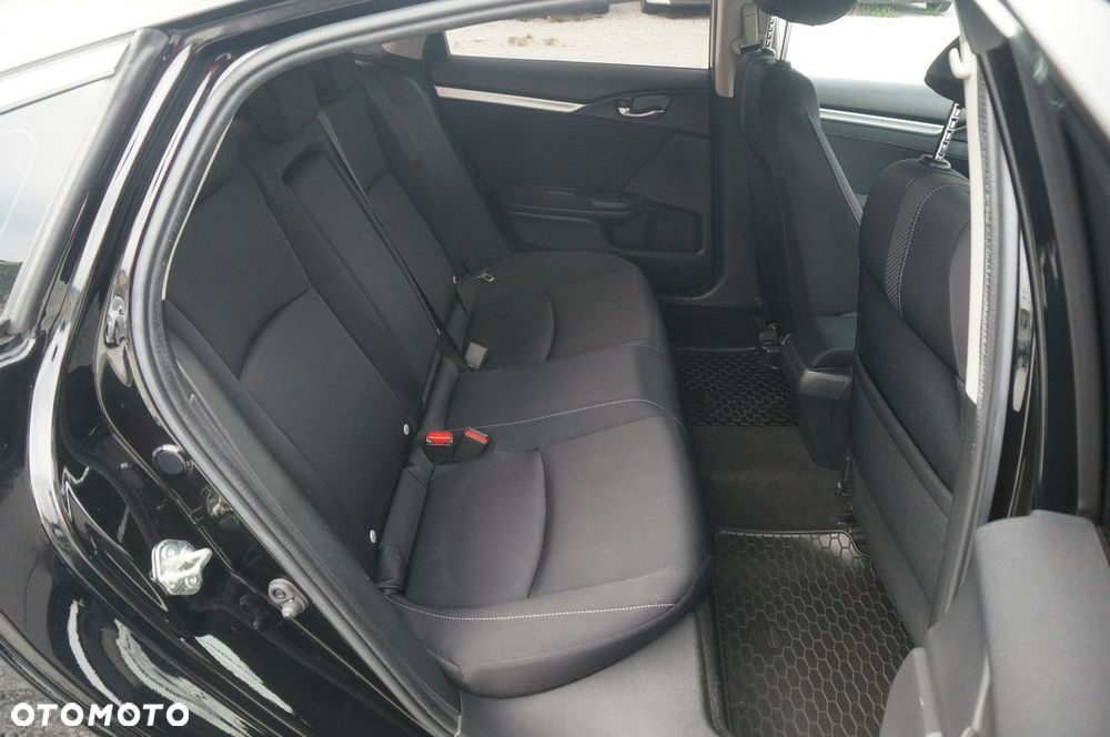 Honda Civic 1.5 T Elegance - 32