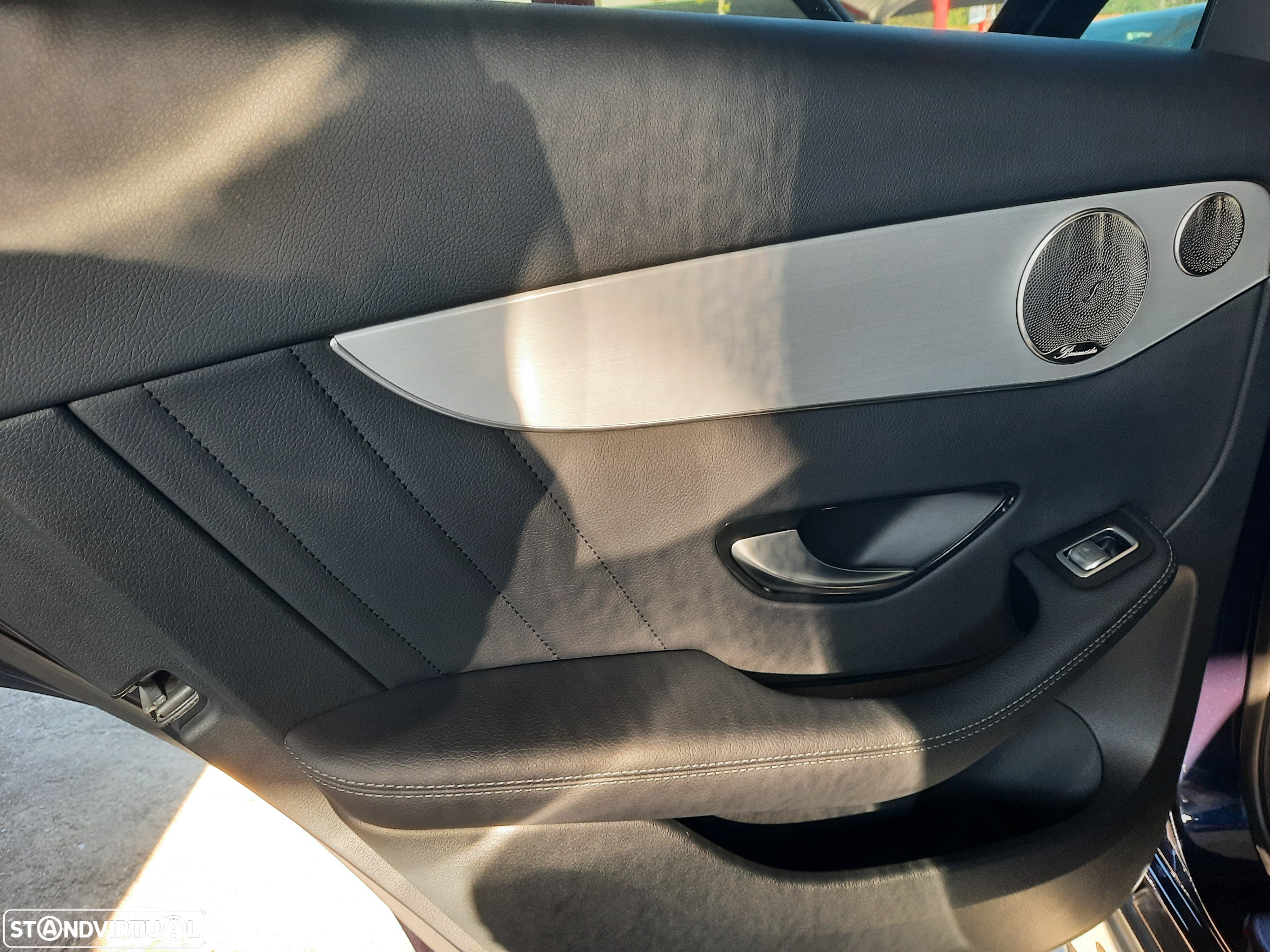 Mercedes-Benz GLC 300 de 4Matic - 35