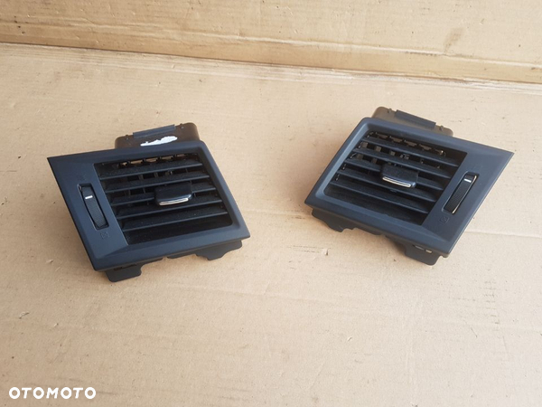 Subaru Outback IV BR lift kratki nawiewu ogrzewania kratka konsola deska rozdzielcza