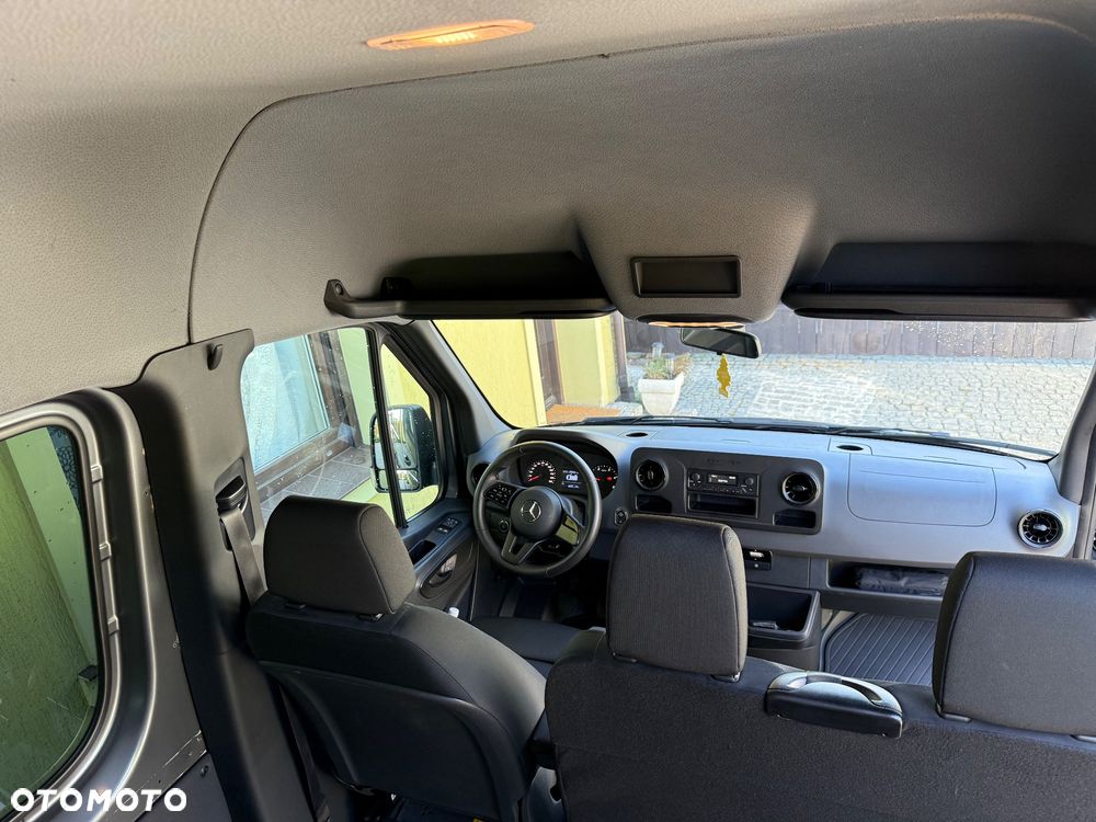 Mercedes-Benz Sprinter - 27