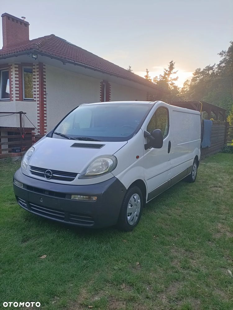 Opel Vivaro - 1