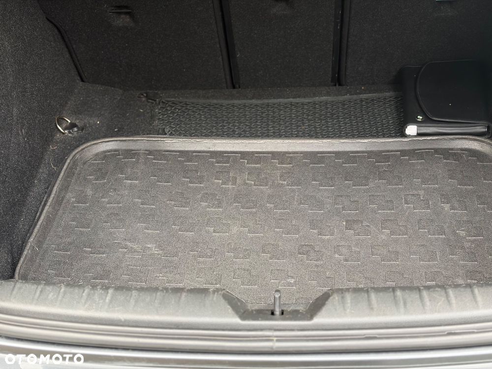 BMW Seria 1 - 18