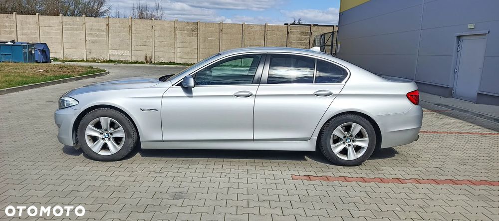 BMW Seria 5 520i - 5
