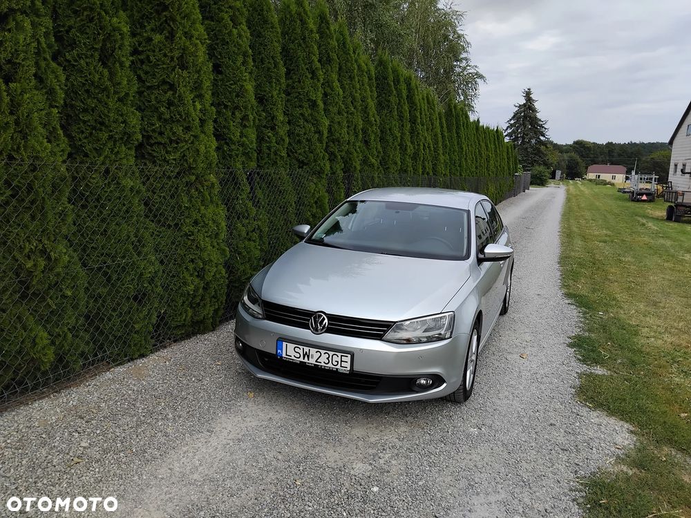 Volkswagen Jetta 1.4 TSI Comfortline - 1