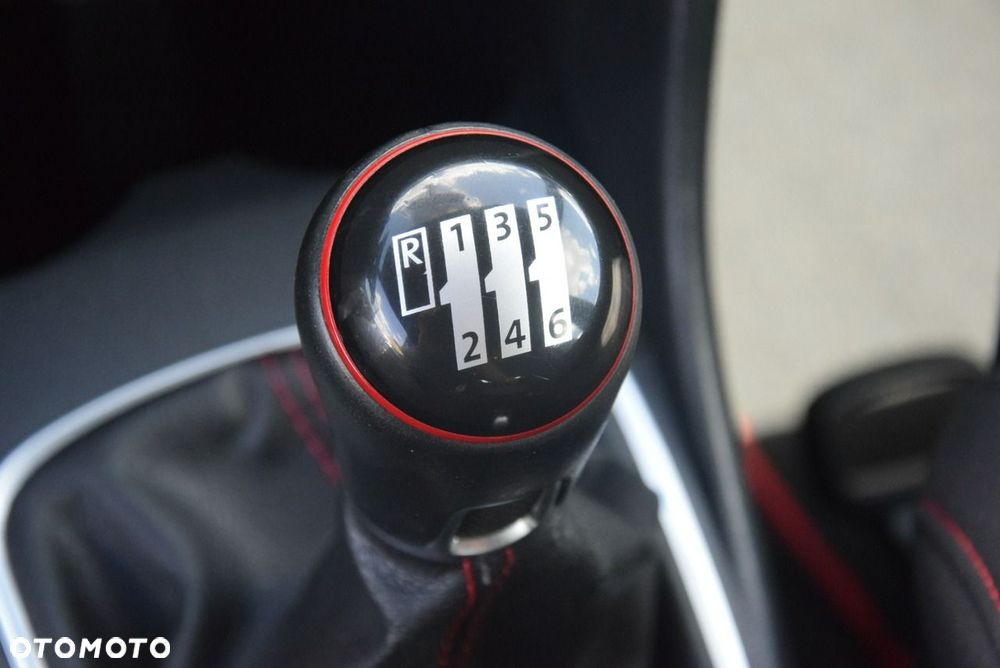 Volkswagen Polo 1.8 TSI (Blue Motion Technology) GTI - 28